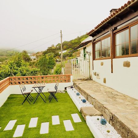 Holiday House Cruz De Tierno Agulo Екстериор снимка