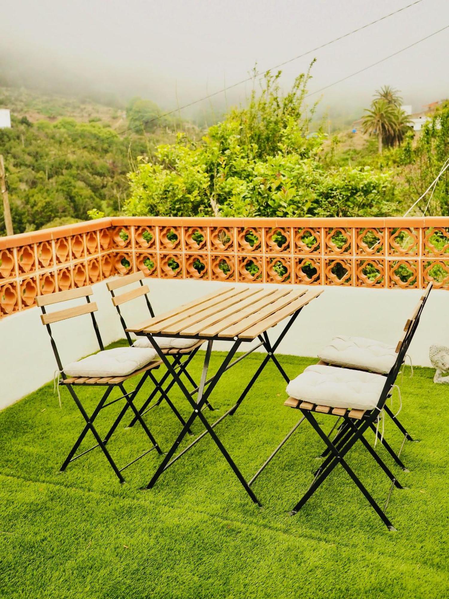 Holiday House Cruz De Tierno Agulo Екстериор снимка